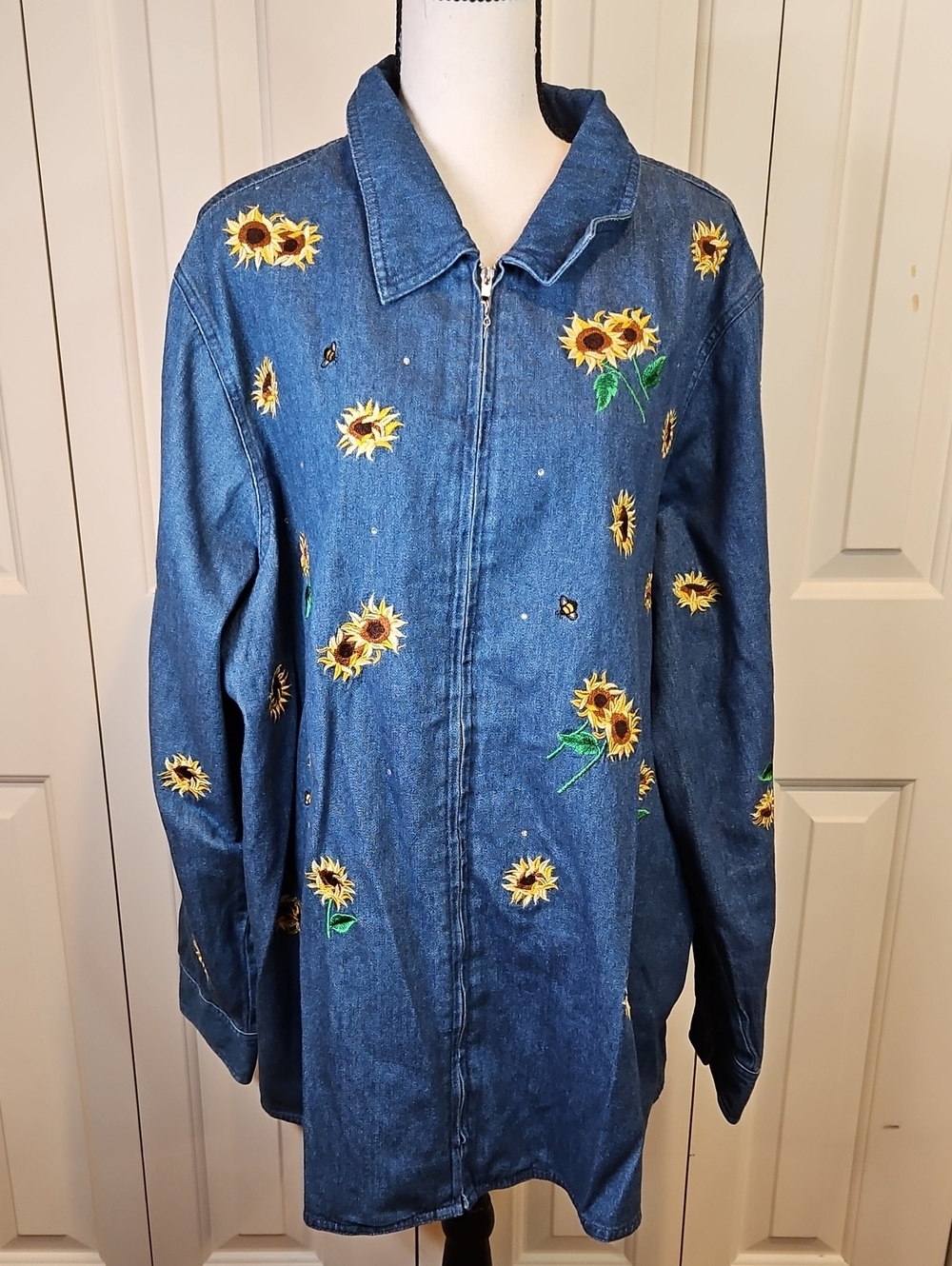 Quacker Factory Blue Denim Jacket with Sunflower Bee Embroidery 2X